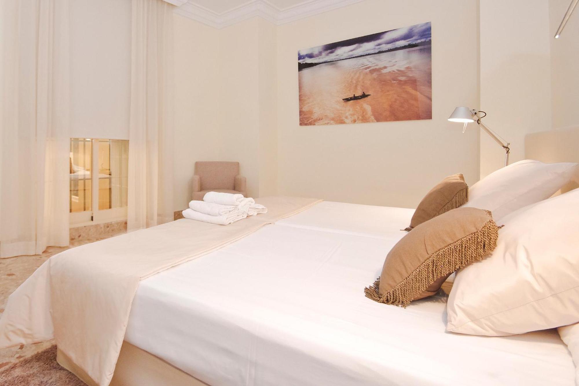 Bet Apartments - Apartments Catedral فالنسيا المظهر الخارجي الصورة