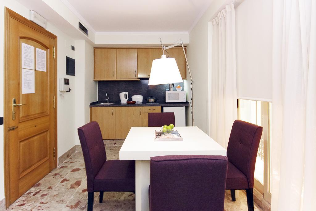 Bet Apartments - Apartments Catedral فالنسيا المظهر الخارجي الصورة