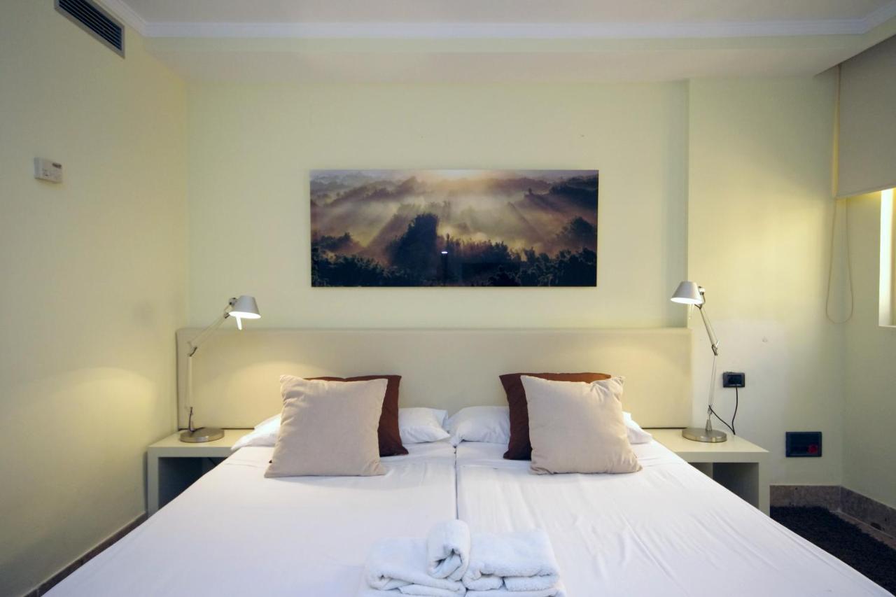 Bet Apartments - Apartments Catedral فالنسيا الغرفة الصورة